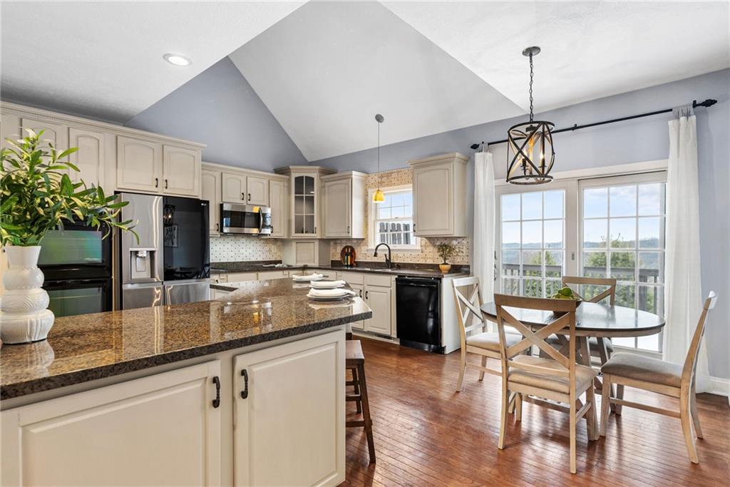 2376 Hilltop Road Presto, PA 15142 - Photo 8 of 30 Gallery Image 8