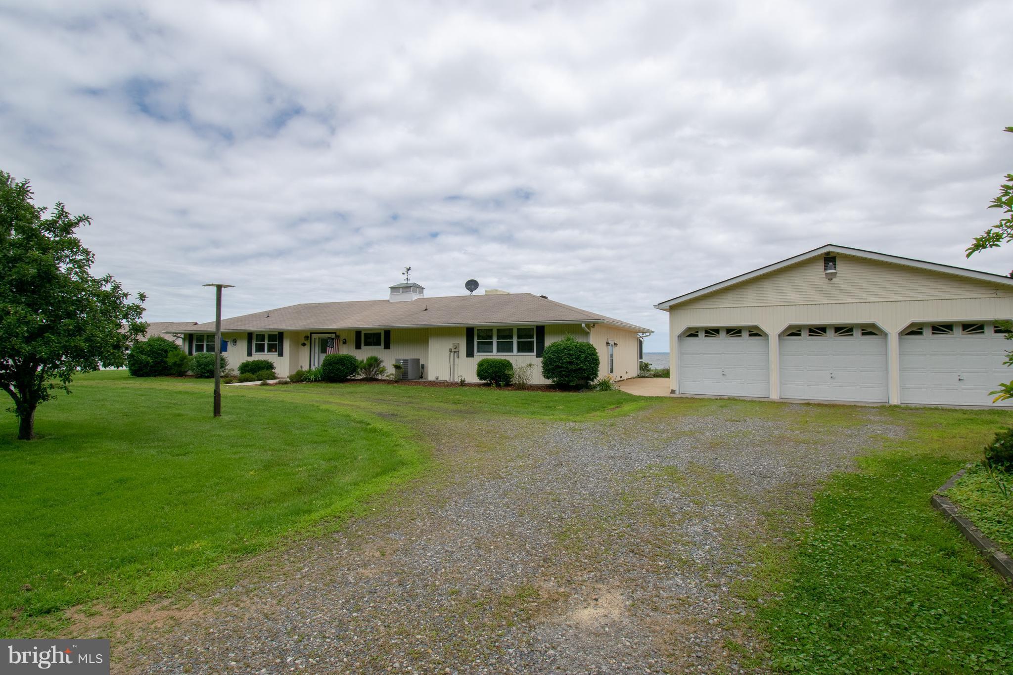 2572 Skipjack Road Kinsale, VA 22488 - Photo 11 of 18 Roadside View