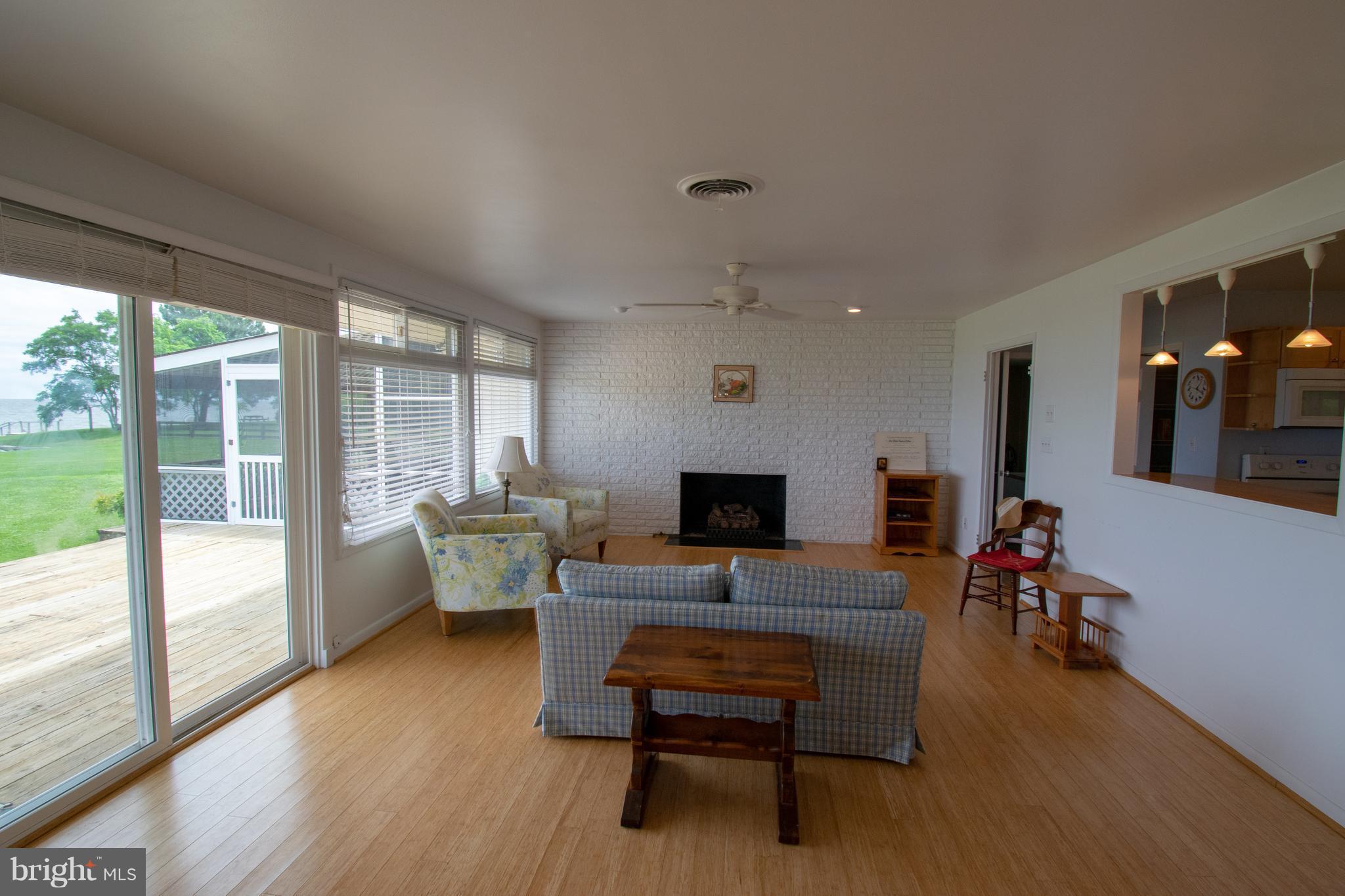 2572 Skipjack Road Kinsale, VA 22488 - Photo 3 of 18 Water View Great Room
