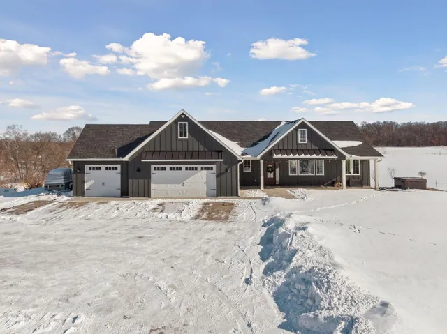 $899,900 | 8478 Acacia Avenue Northeast, Monticello, MN 55362