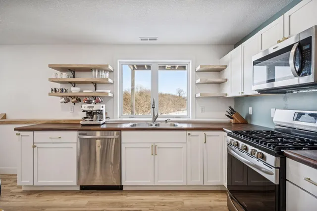 $899,900 | 8478 Acacia Avenue Northeast, Monticello, MN 55362