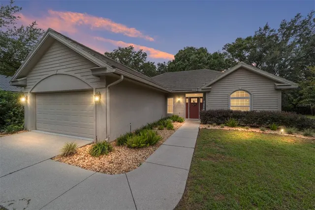 $348,000 | 3135 North Barton Creek Circle, Lecanto, FL 34461