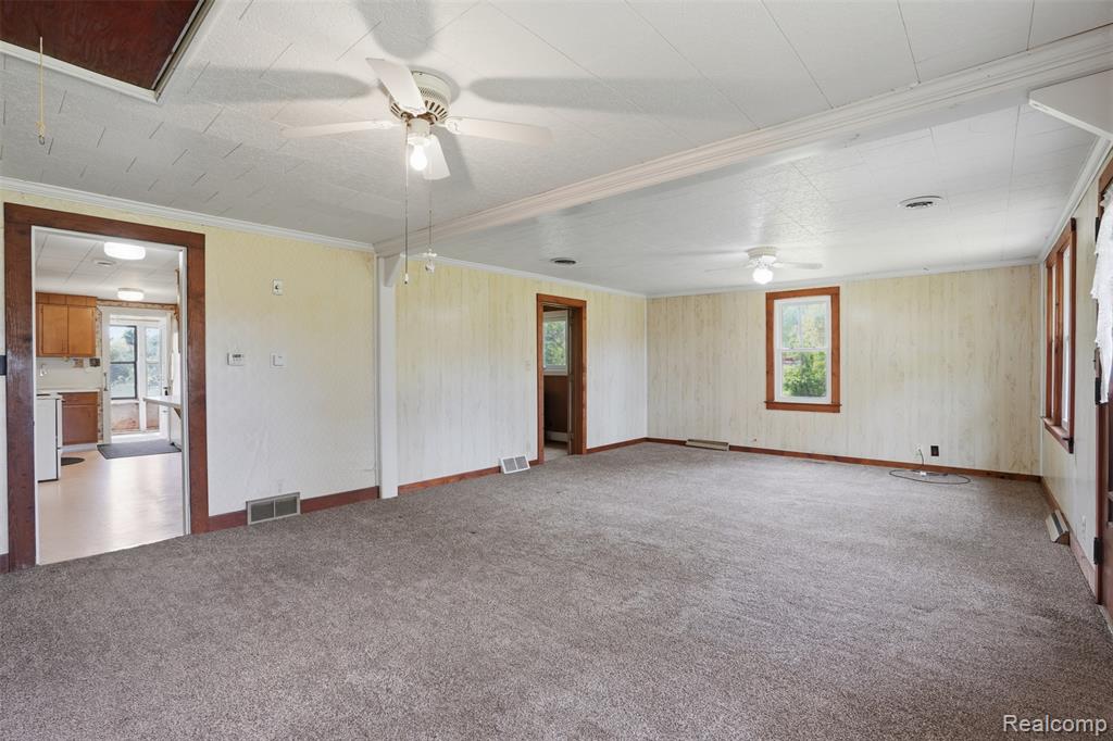3405 West Coon Lake Road Howell, MI 48843 - Photo 5 of 36