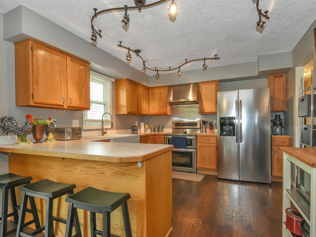 8656 Windward Circle Eden Prairie, MN 55344 - Photo 6 of 22