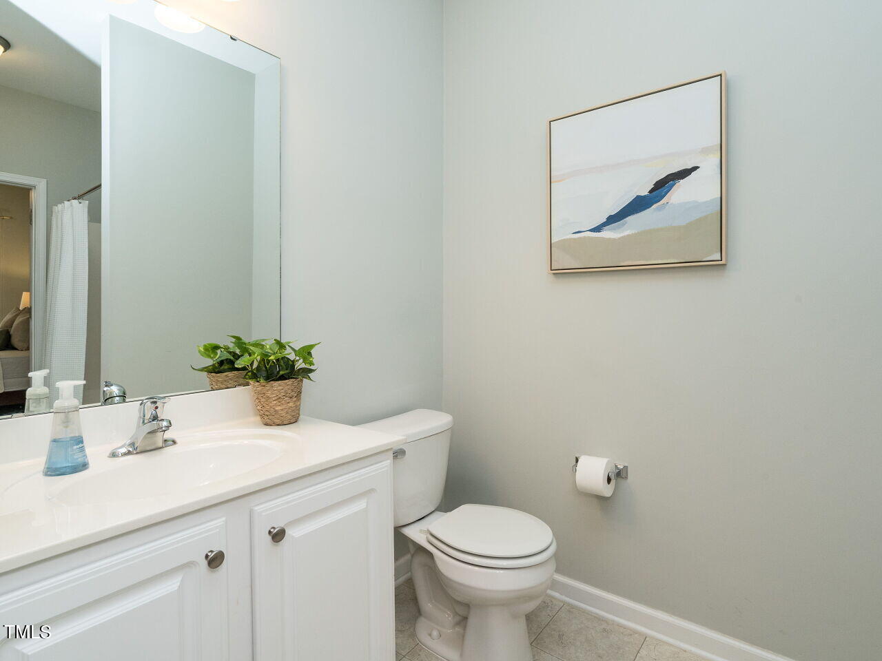 2650 Andover Glen Road Raleigh, NC 27604 - Photo 18 of 27 019-1280x960-hallway-full-bathroom