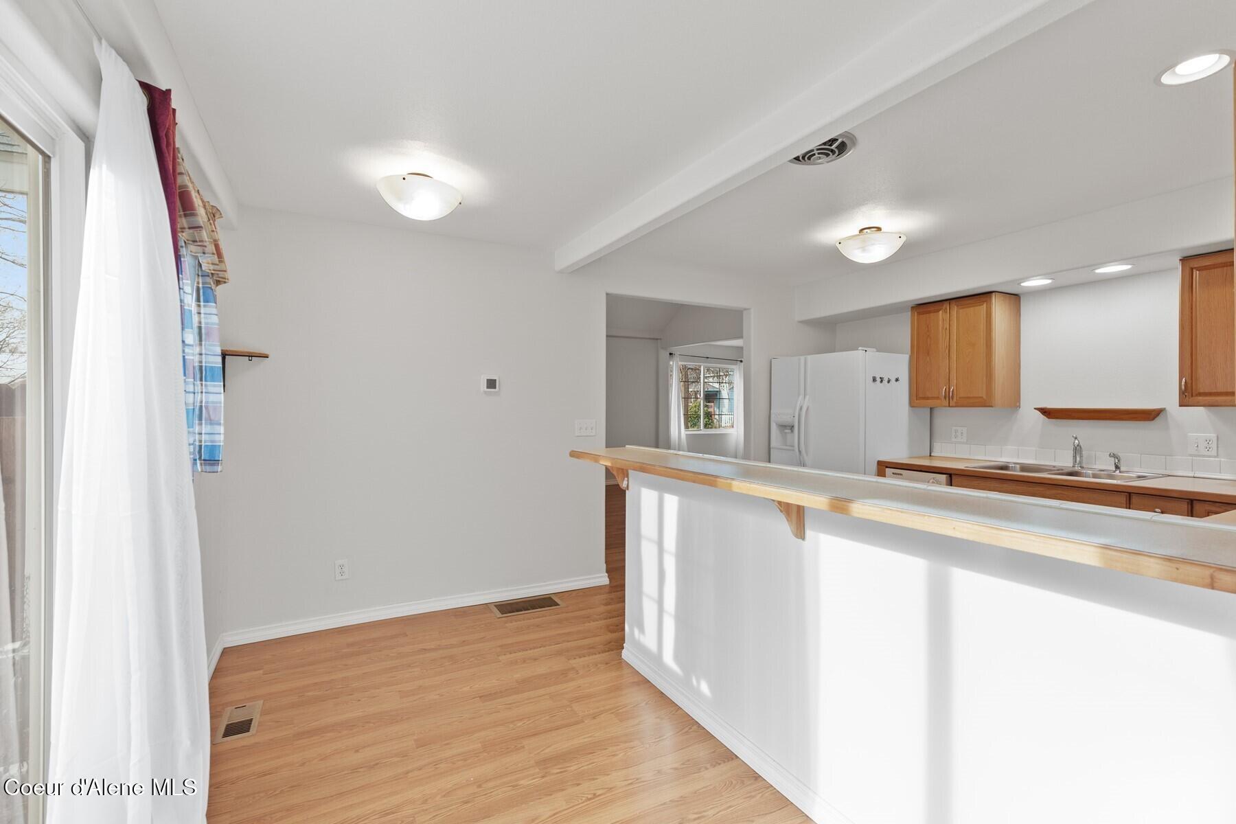 914 6th Street Coeur D'Alene, ID 83814 - Photo 12 of 25 Breakfast Bar