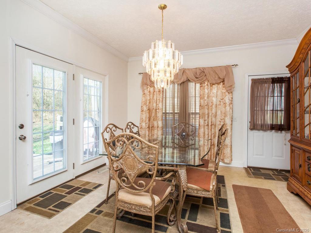 112 Roper Road East Flat Rock, NC 28726 - Photo 11 of 35 Gallery Image 11
