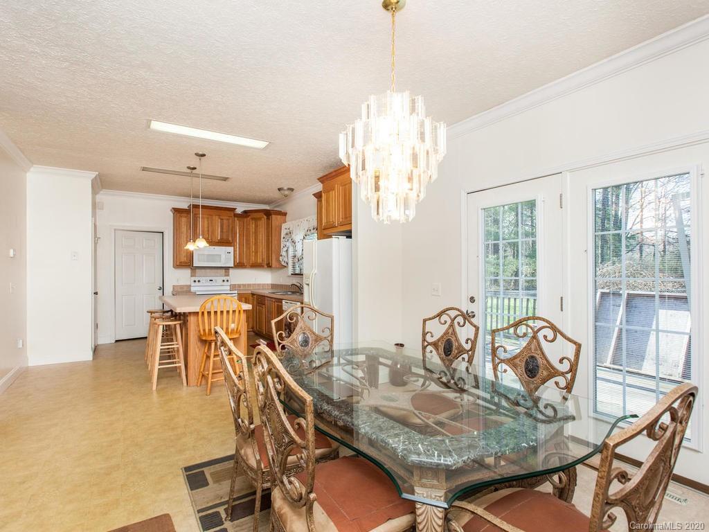 112 Roper Road East Flat Rock, NC 28726 - Photo 13 of 35 Gallery Image 13