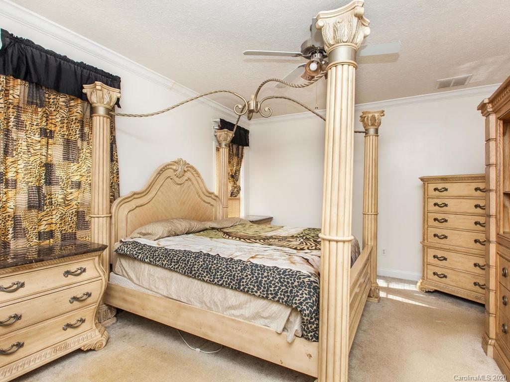 112 Roper Road East Flat Rock, NC 28726 - Photo 20 of 35 Gallery Image 20