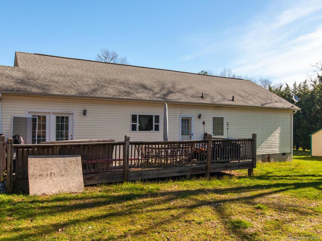 112 Roper Road East Flat Rock, NC 28726 - Photo 34 of 35 Gallery Image 34