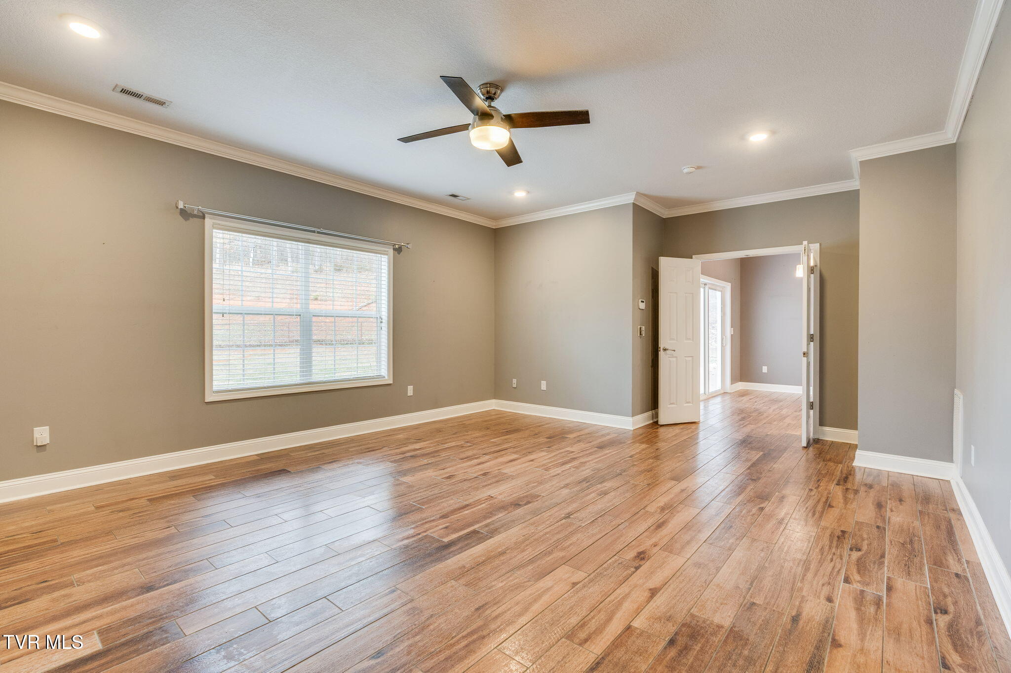 721 Powder Branch Road Elizabethton, TN 37643 - Photo 15 of 51 018