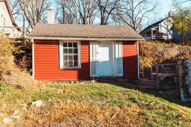 $165,000 | 341 Gear Street, Galena, IL 61036