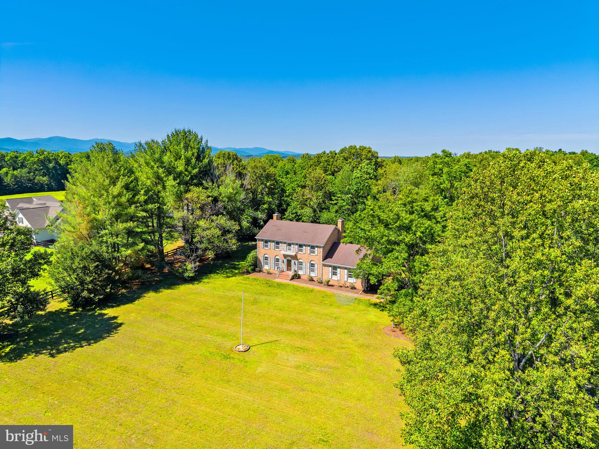6989 Fredericksburg Road Barboursville, VA 22923 - Photo 3 of 74