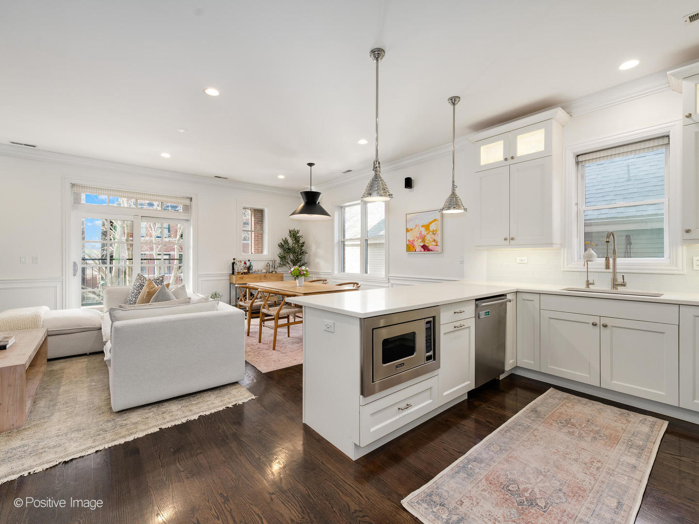 2449 North Racine Avenue, Unit 2 Chicago, IL 60614 - Photo 11 of 18 Gallery Image 11