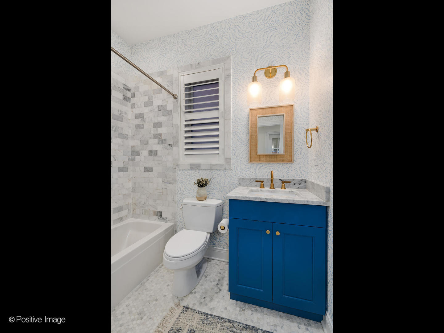 2449 North Racine Avenue, Unit 2 Chicago, IL 60614 - Photo 17 of 18 Gallery Image 17