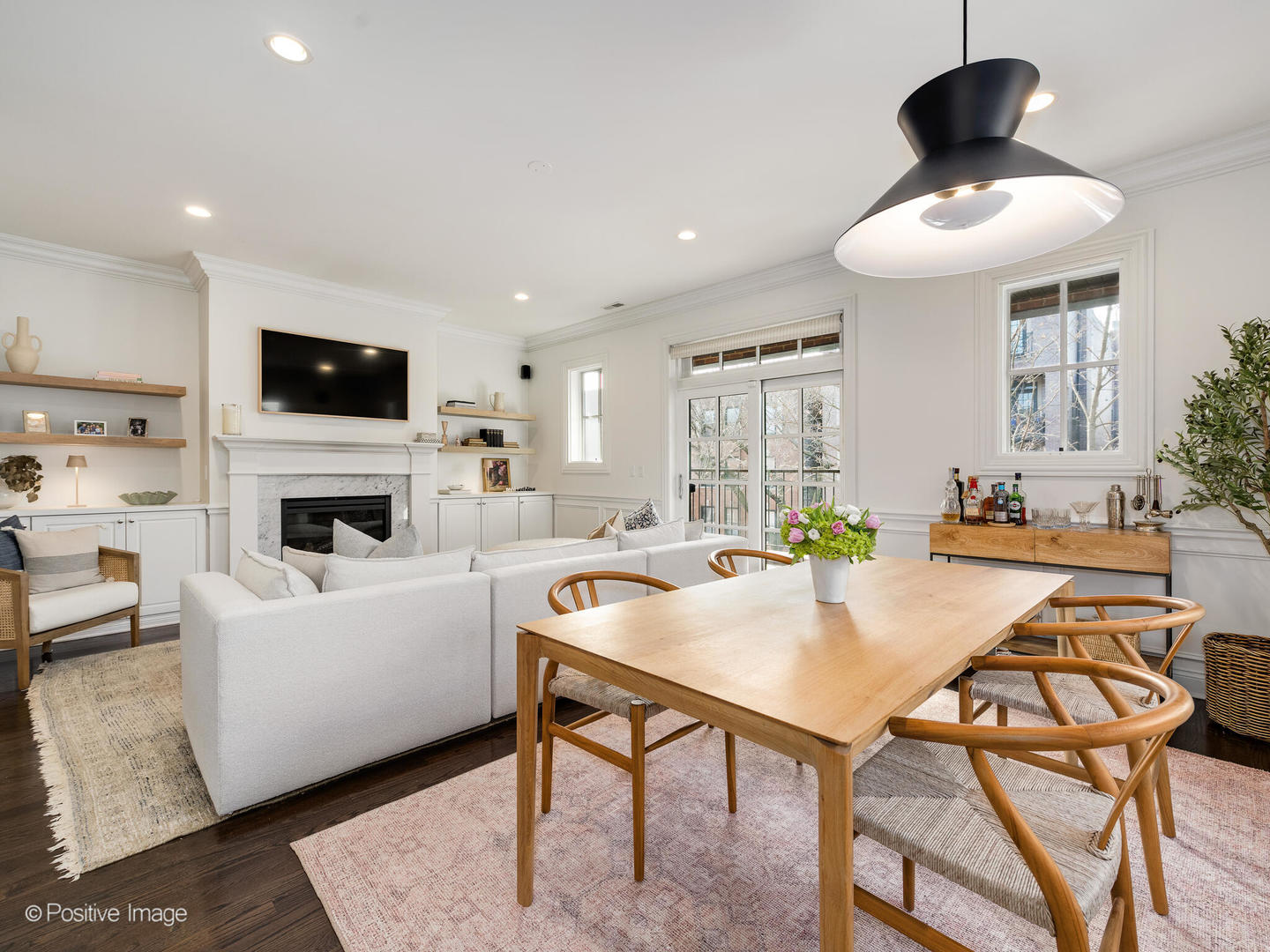 2449 North Racine Avenue, Unit 2 Chicago, IL 60614 - Photo 6 of 18 Gallery Image 6