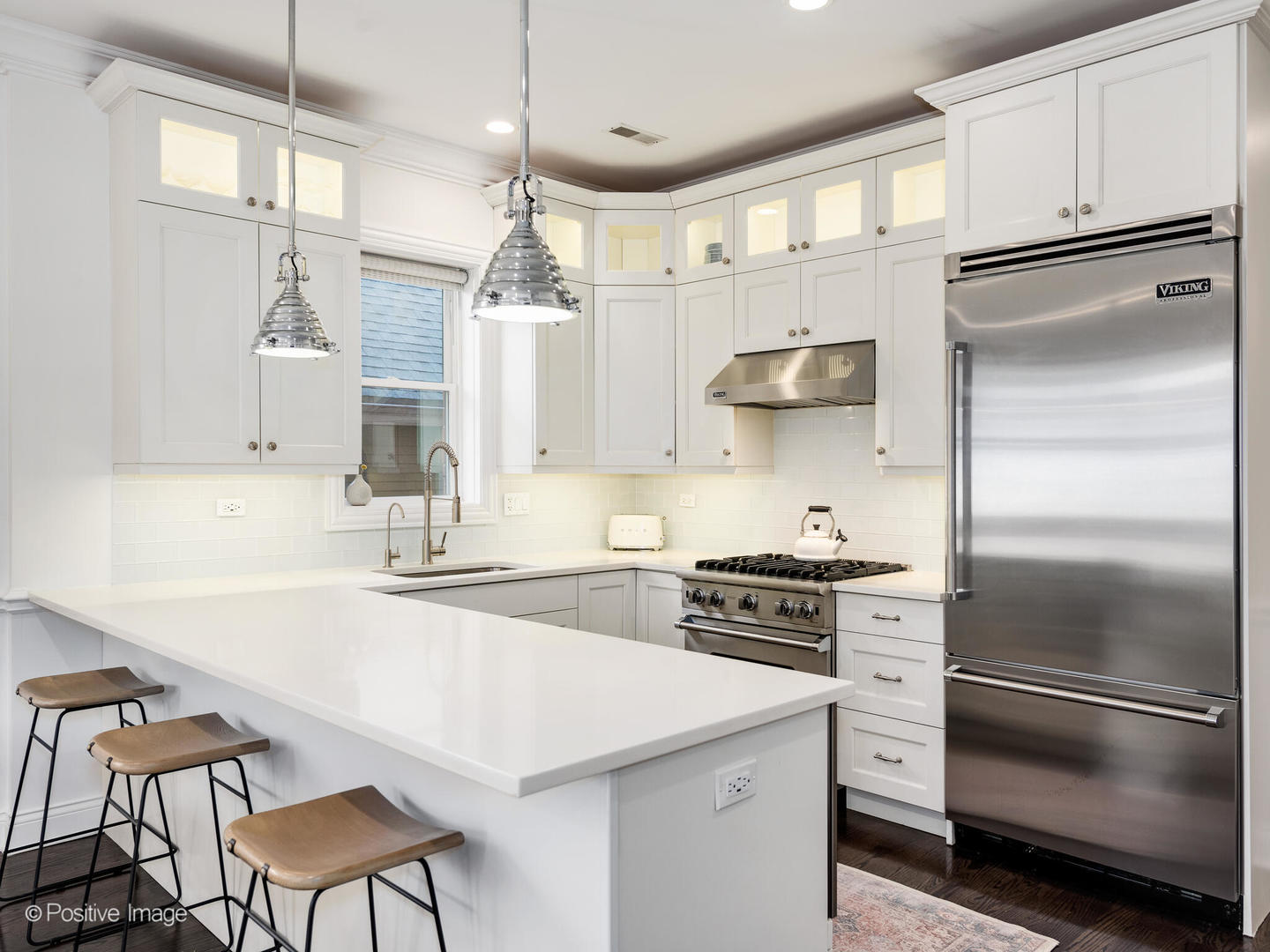 2449 North Racine Avenue, Unit 2 Chicago, IL 60614 - Photo 9 of 18 Gallery Image 9