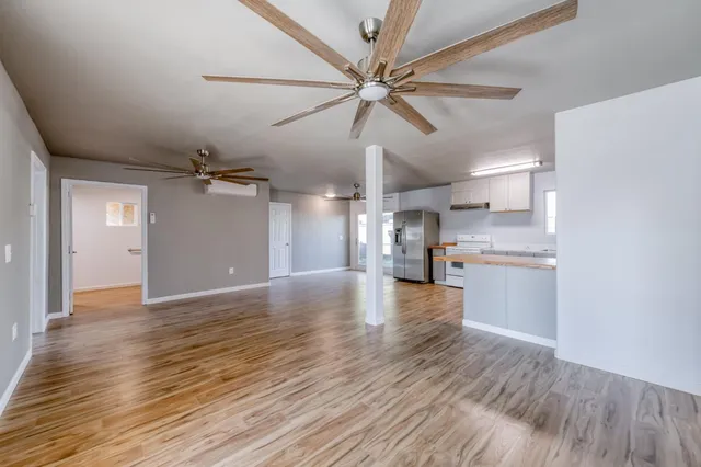 $2,100 | 12712 East McKinley Avenue, Sanger, CA 93657