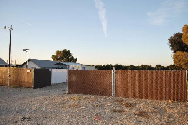 $2,100 | 12712 East McKinley Avenue, Sanger, CA 93657