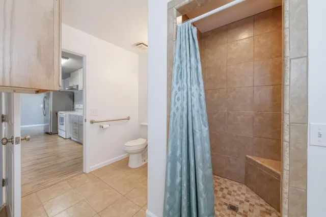 $2,100 | 12712 East McKinley Avenue, Sanger, CA 93657