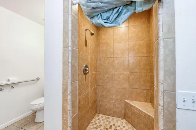 $2,100 | 12712 East McKinley Avenue, Sanger, CA 93657