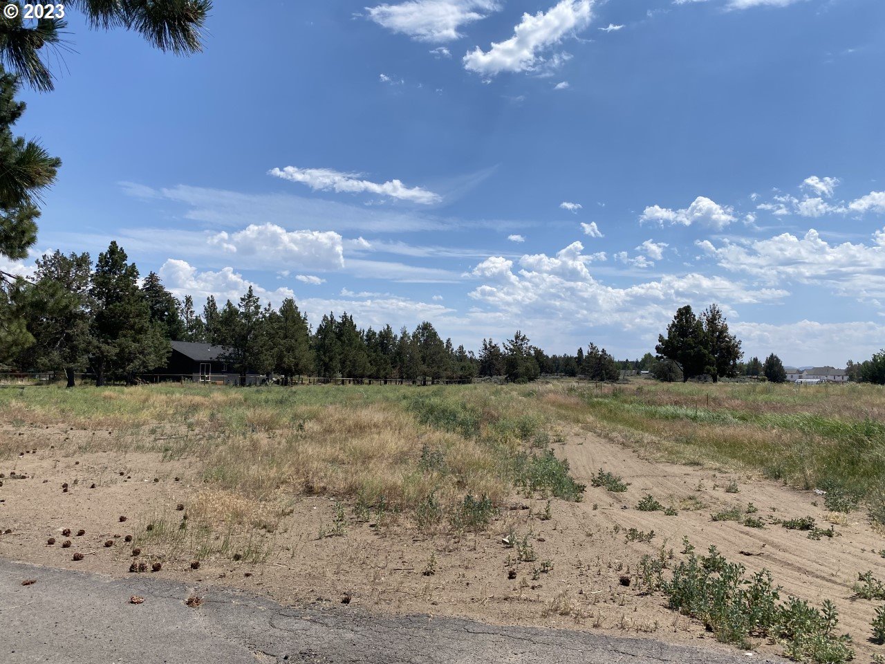 62750 Eagle Road Bend, OR 97701 - Photo 2 of 5