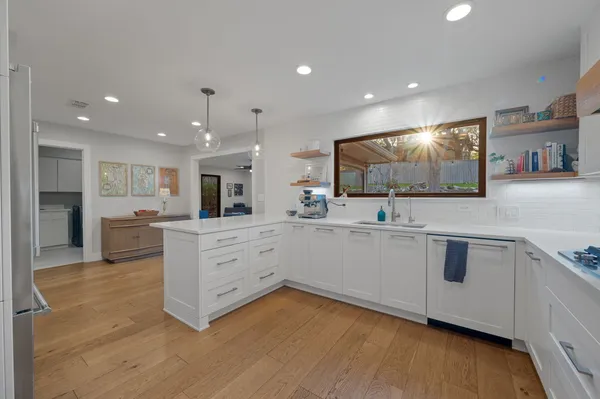 $1,100,000 | 8600 Appalachian Drive, Austin, TX 78759