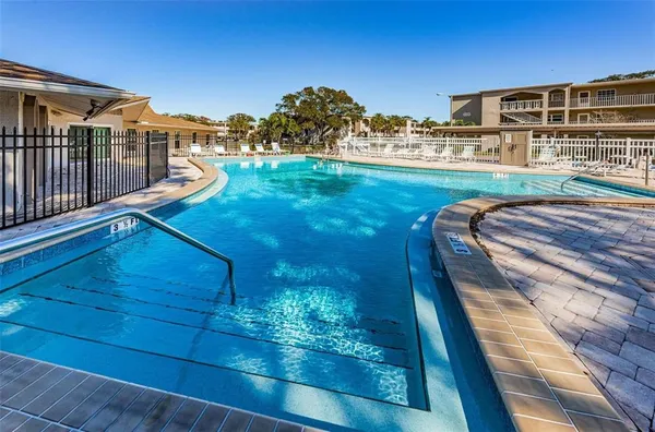 $2,000 | 841 Patricia Avenue, Unit 103, Dunedin, FL 34698