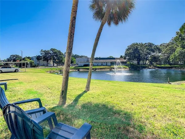 $2,000 | 841 Patricia Avenue, Unit 103, Dunedin, FL 34698