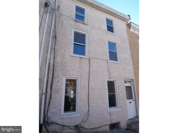 $2,900 | 133 Jamestown Avenue, Philadelphia, PA 19127