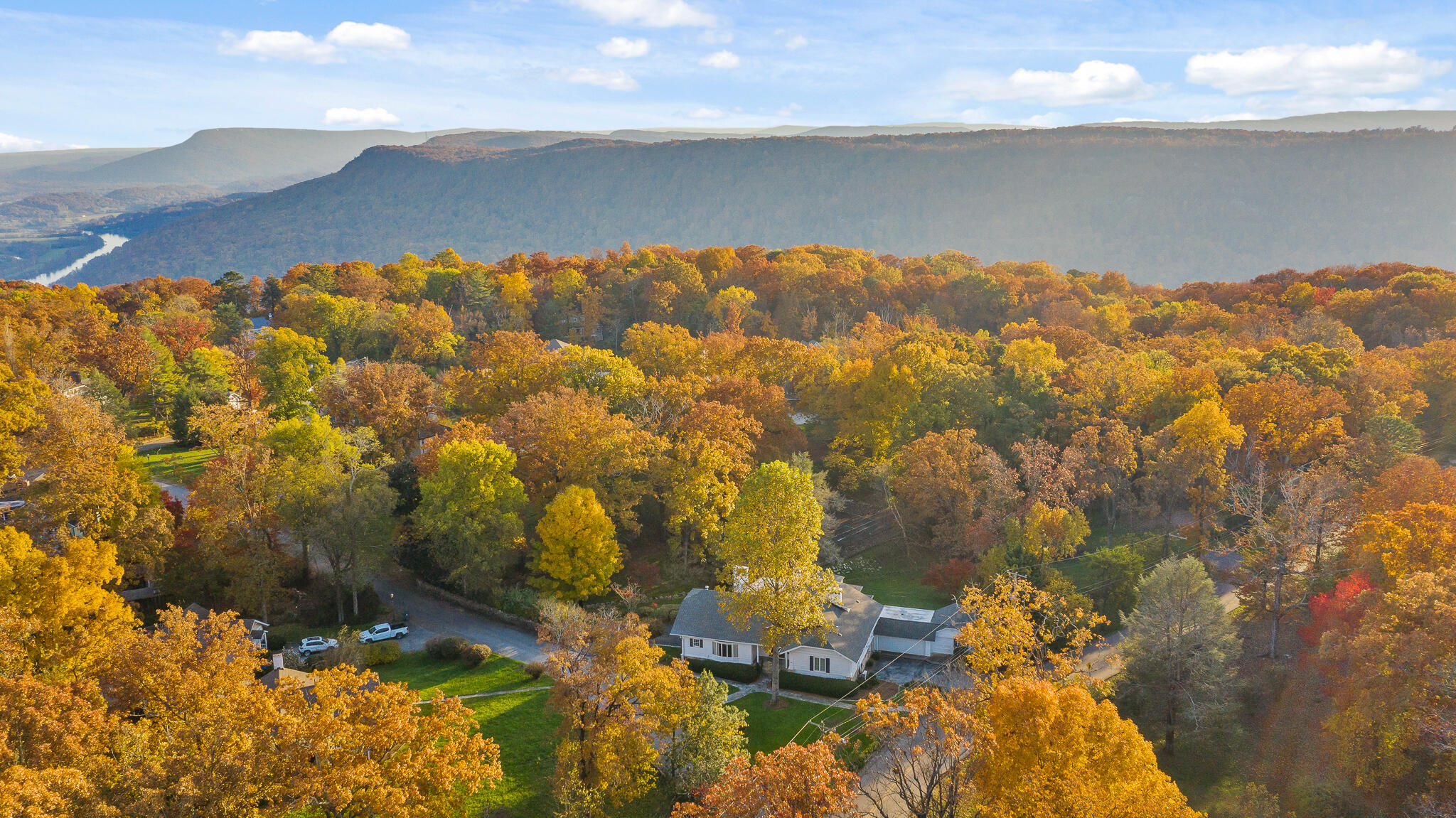 136 Signal Point Road Signal Mountain, TN 37377 - Photo 49 of 64 Aerial View