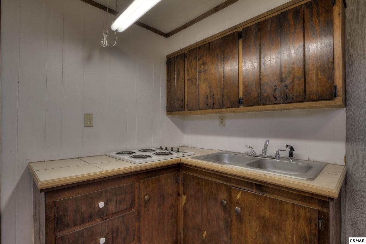1505 Parrotts Chapel Road Sevierville, TN 37876 - Photo 29 of 36