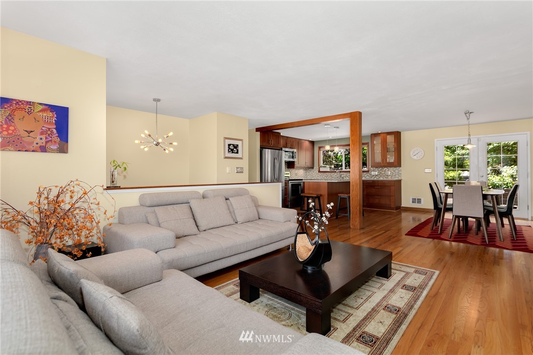 3831 Letitia Avenue South Seattle, WA 98118 - Photo 6 of 25