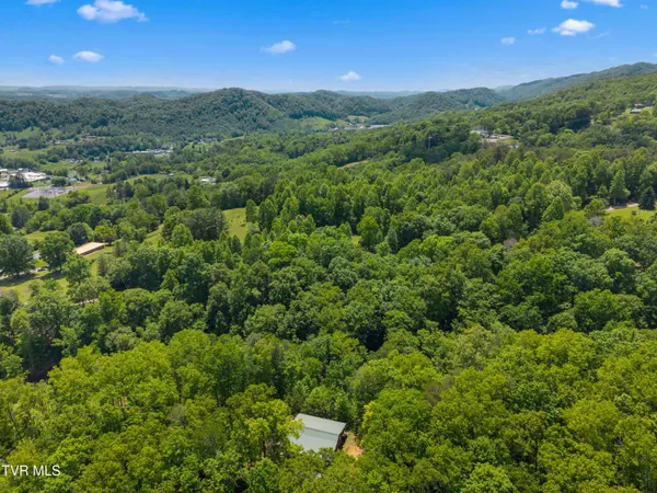 $659,900 | 236 Beech Street, Sneedville, TN 37869