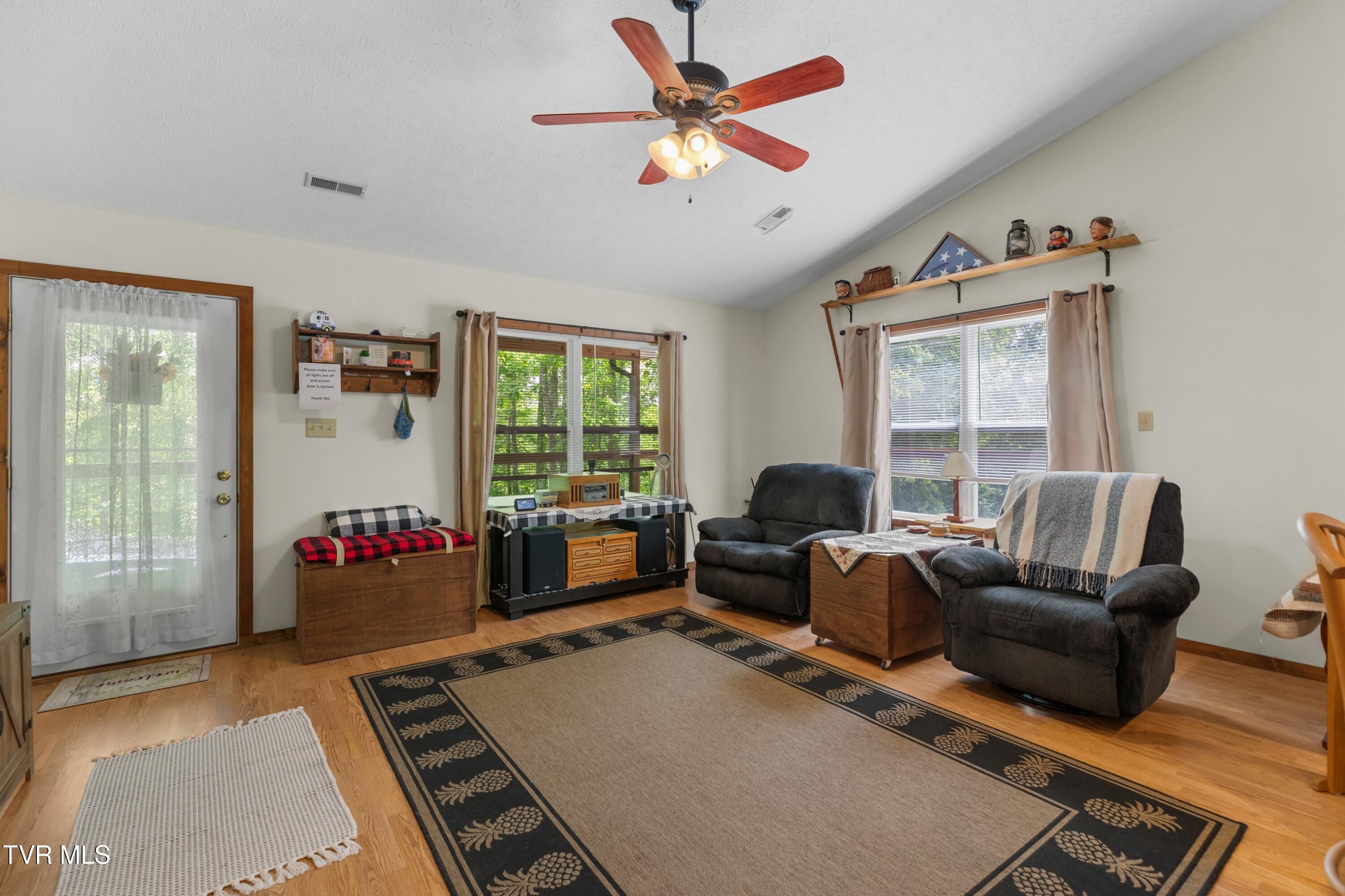 236 Beech Street Sneedville, TN 37869 - Photo 17 of 101 058-236BeechStreet-Sneedville-TN-37869-S