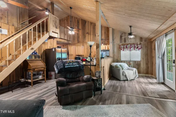 $659,900 | 236 Beech Street, Sneedville, TN 37869