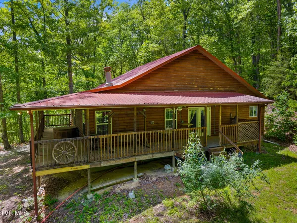 $659,900 | 236 Beech Street, Sneedville, TN 37869