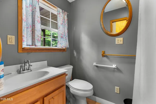 $659,900 | 236 Beech Street, Sneedville, TN 37869