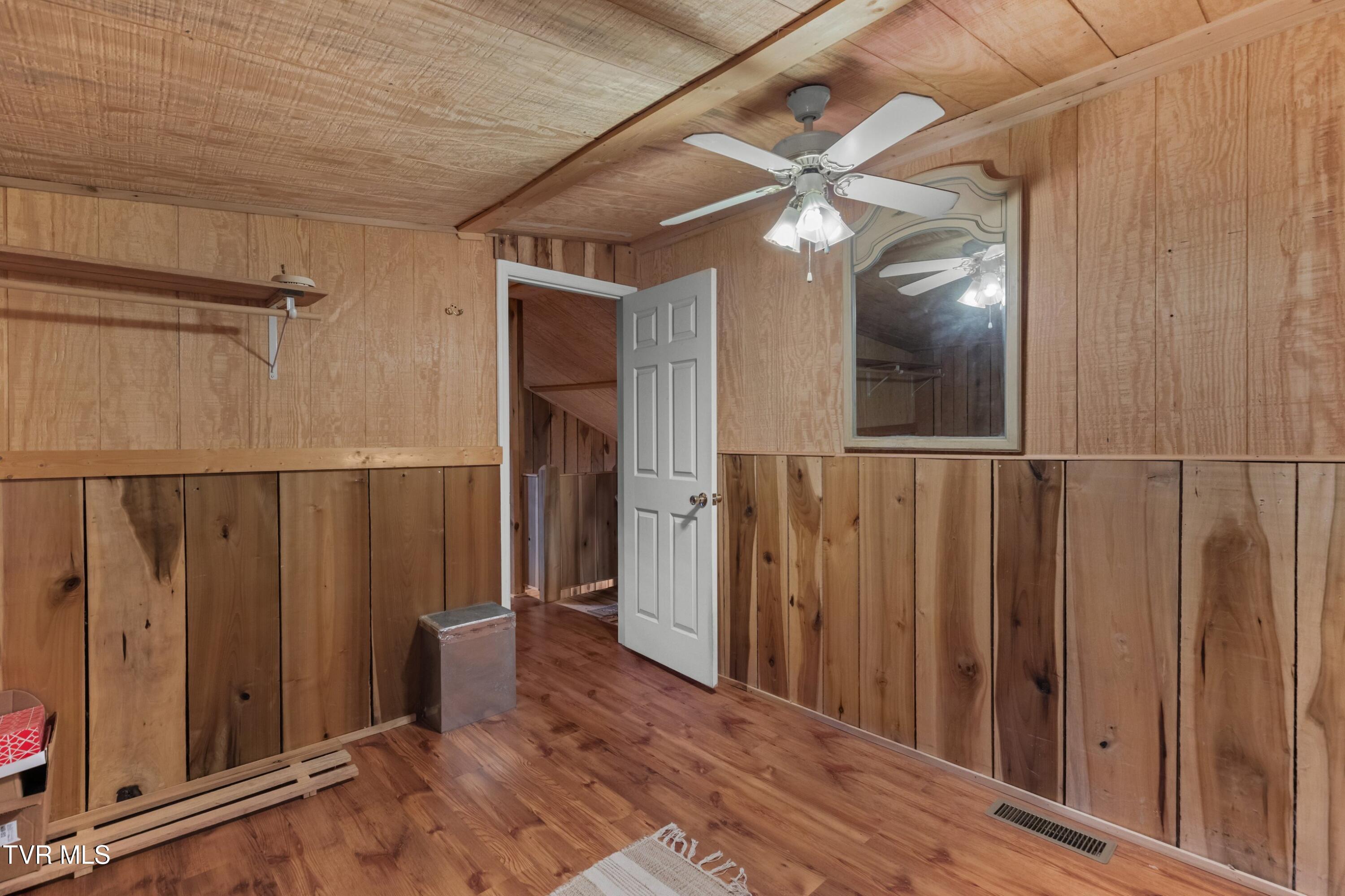 236 Beech Street Sneedville, TN 37869 - Photo 38 of 101 087-236BeechStreet-Sneedville-TN-37869-S