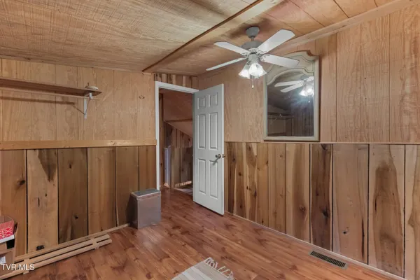 $639,900 | 236 Beech Street, Sneedville, TN 37869