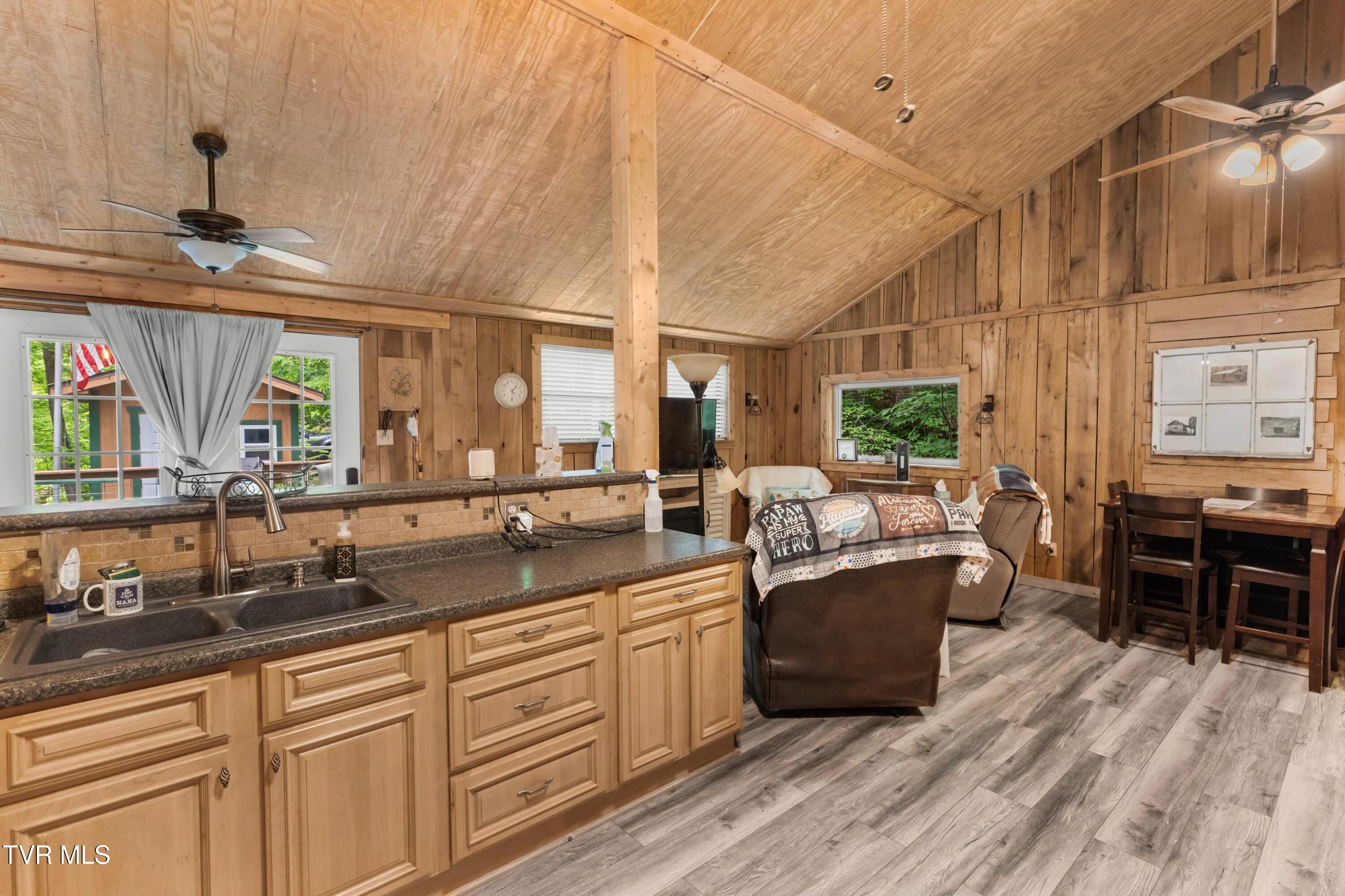 236 Beech Street Sneedville, TN 37869 - Photo 40 of 101 075-236BeechStreet-Sneedville-TN-37869-S