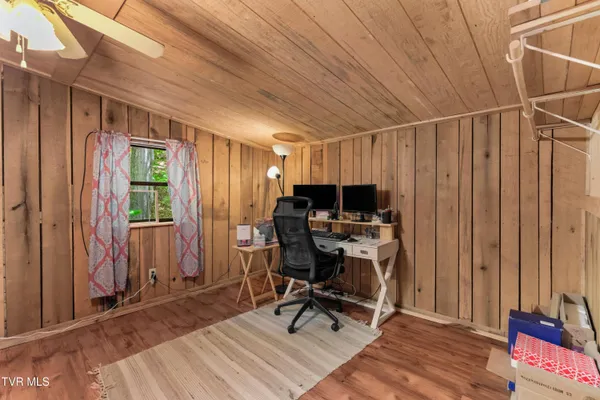 $659,900 | 236 Beech Street, Sneedville, TN 37869