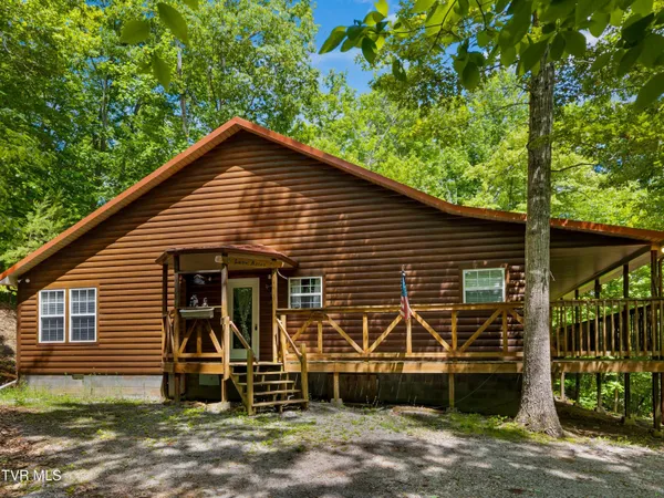 $639,900 | 236 Beech Street, Sneedville, TN 37869