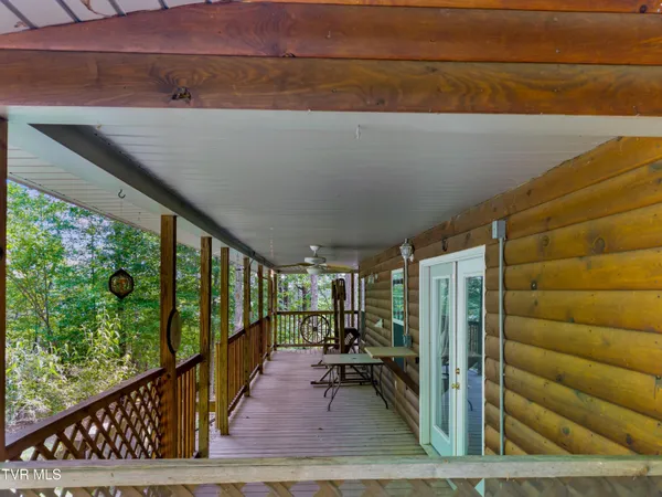 $659,900 | 236 Beech Street, Sneedville, TN 37869