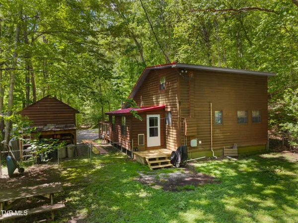 $659,900 | 236 Beech Street, Sneedville, TN 37869