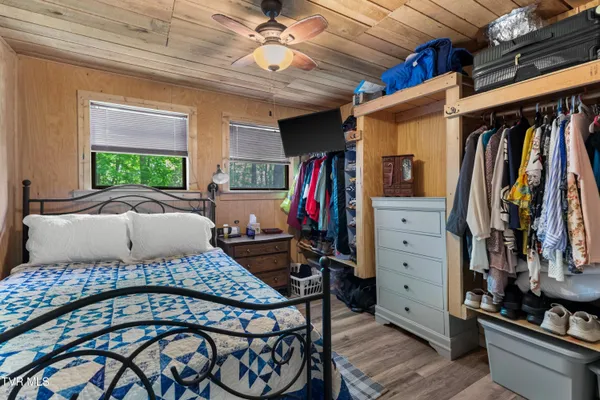 $659,900 | 236 Beech Street, Sneedville, TN 37869