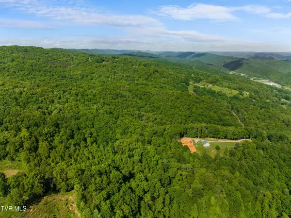 $659,900 | 236 Beech Street, Sneedville, TN 37869