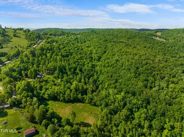 $659,900 | 236 Beech Street, Sneedville, TN 37869