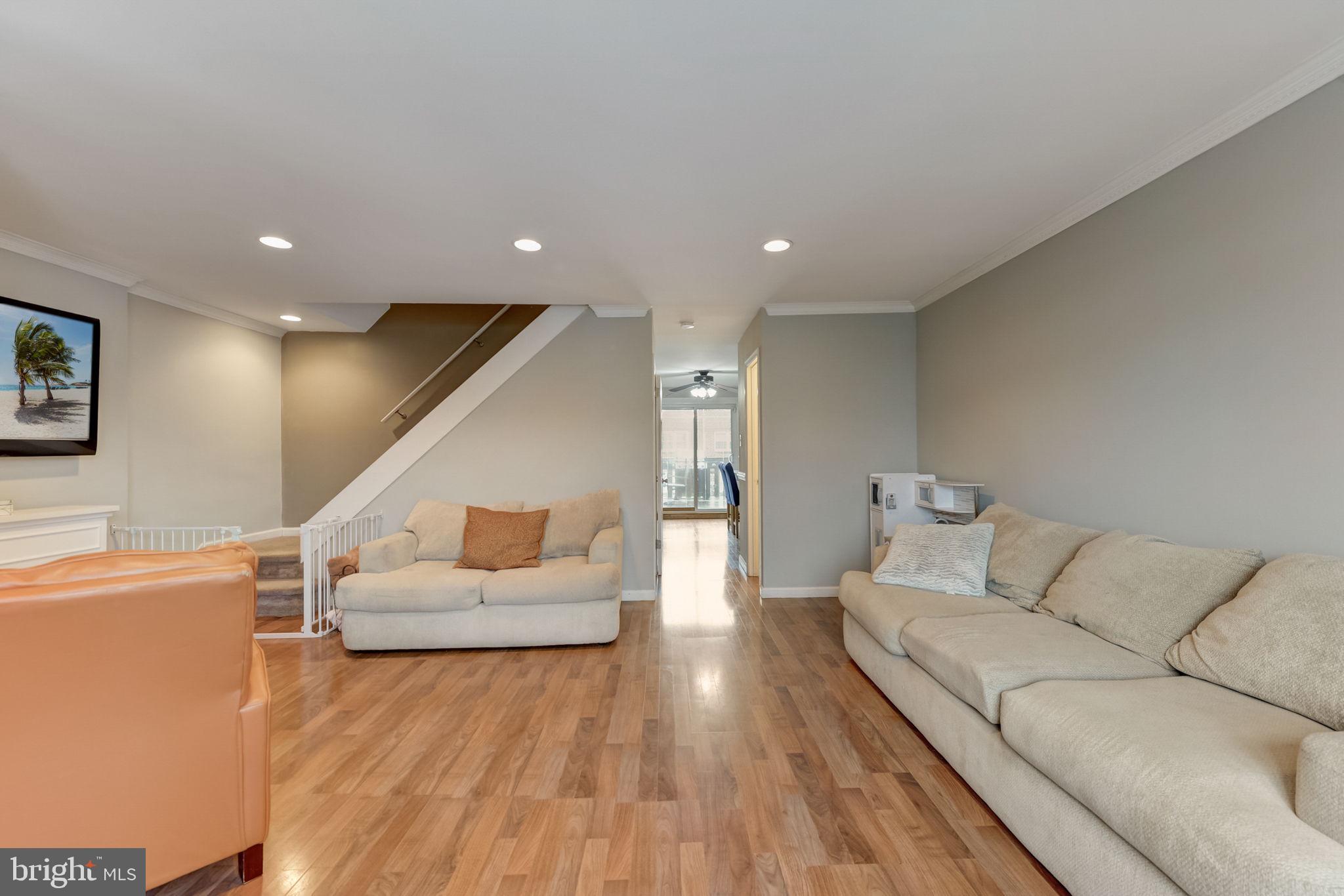 11722 Brandon Road Philadelphia, PA 19154 - Photo 8 of 43 Gallery Image 8