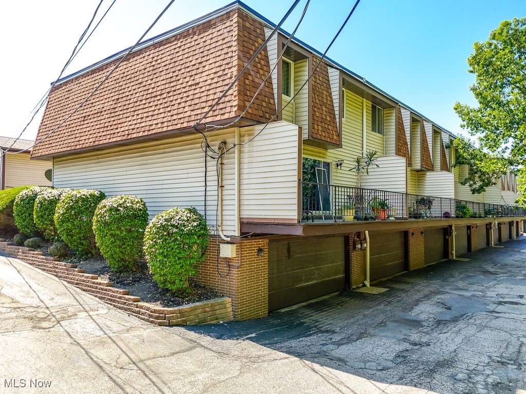 6466 State Road, Unit M8 Parma, OH 44134 - Photo 4 of 44